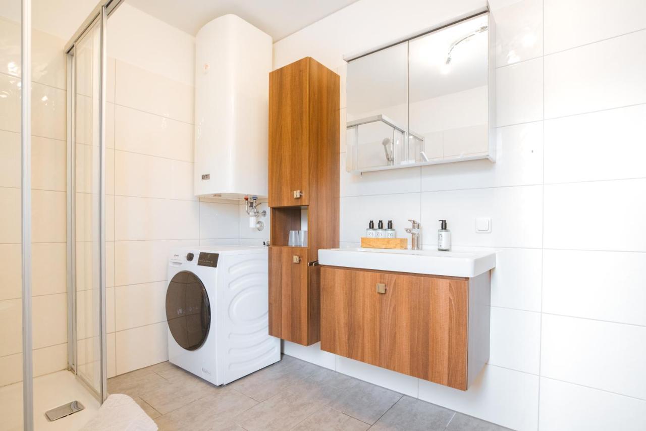 Haus Bachinger Apartment Мондзее Екстериор снимка
